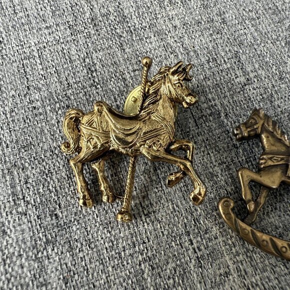 Vintage Horse Brooch Lot of 2 Rocking Horse Carousel Horse Bronze Gold - Picture 2 of 4